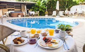 Paradise Hotel